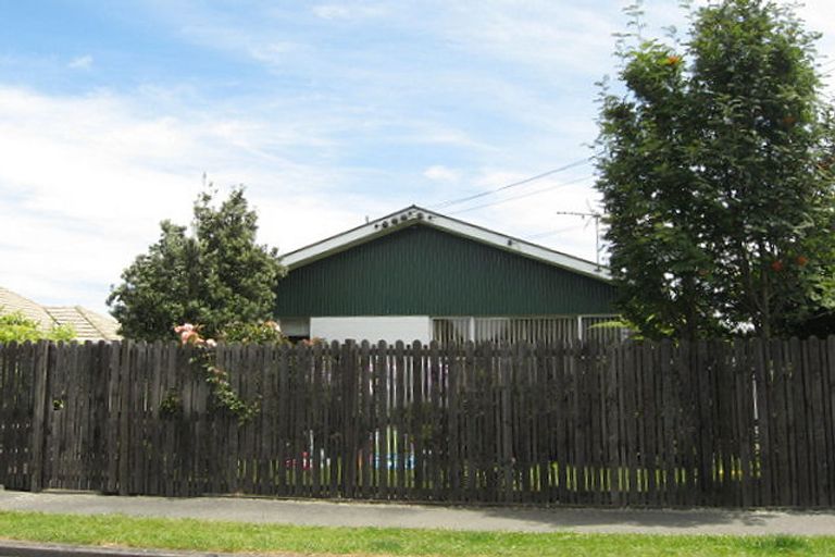 Photo of property in 22 Horton Place, Avondale, Christchurch, 8061