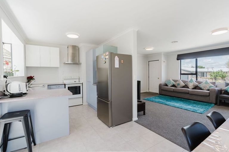 Photo of property in 3a Lloyd Drive, Nawton, Hamilton, 3200