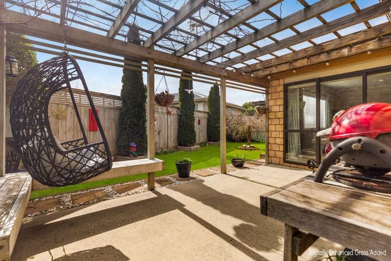 Photo of property in 64 Martyn Street, Waiuku, 2123