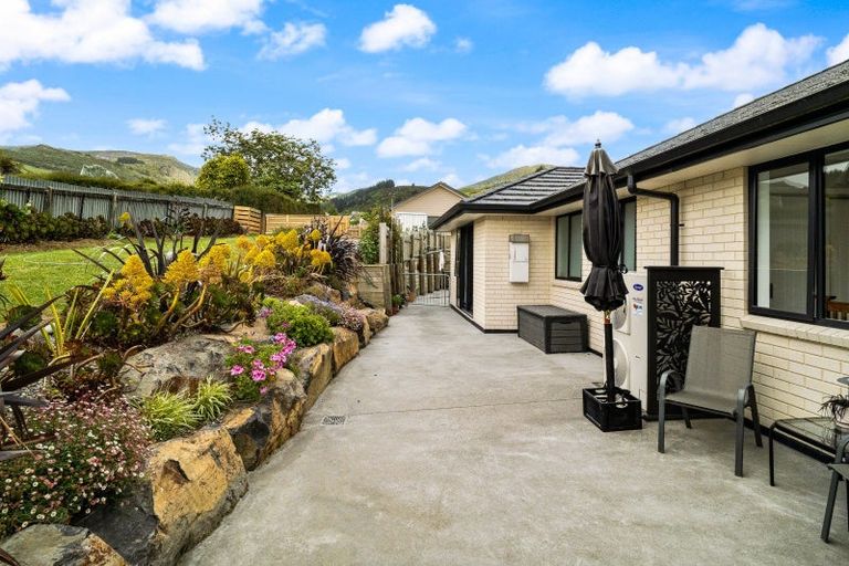 Photo of property in 9 Goddard Way, Sawyers Bay, Port Chalmers, 9023