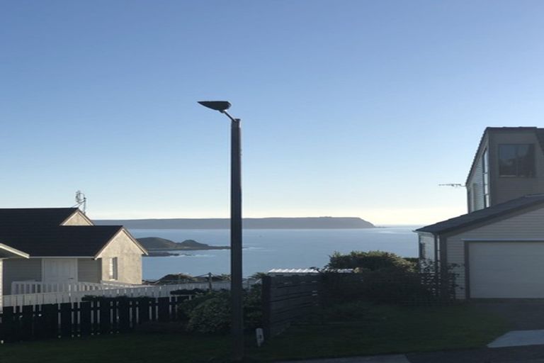 Photo of property in 4 Tregear Place, Camborne, Porirua, 5026