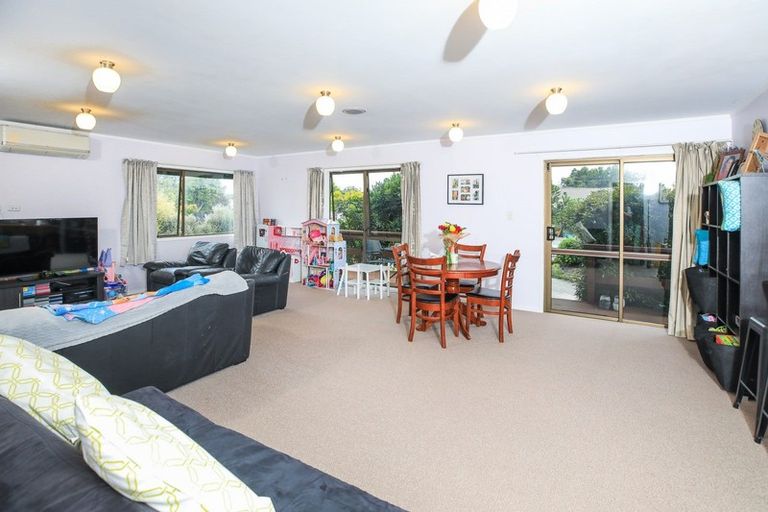 Photo of property in 3 Purcell Place, Melville, Hamilton, 3206