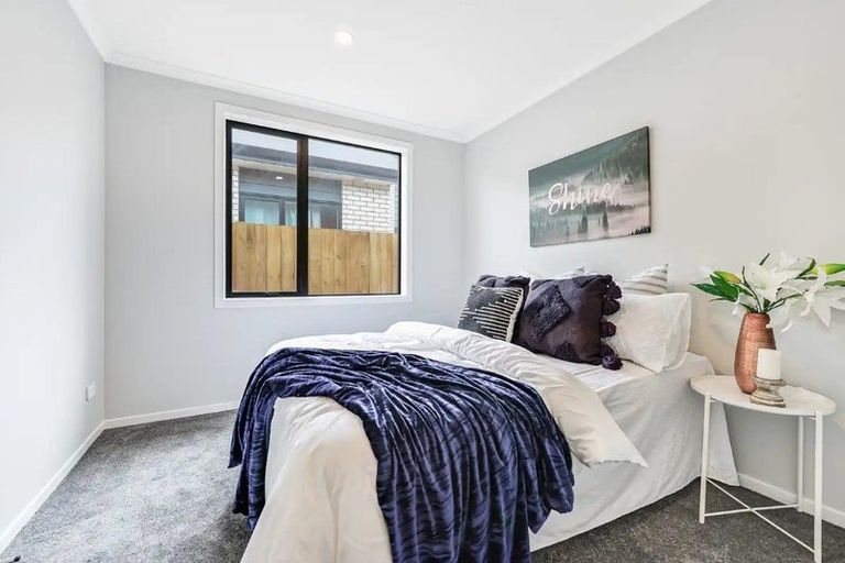 Photo of property in 8/16 Molesworth Street, Taita, Lower Hutt, 5011