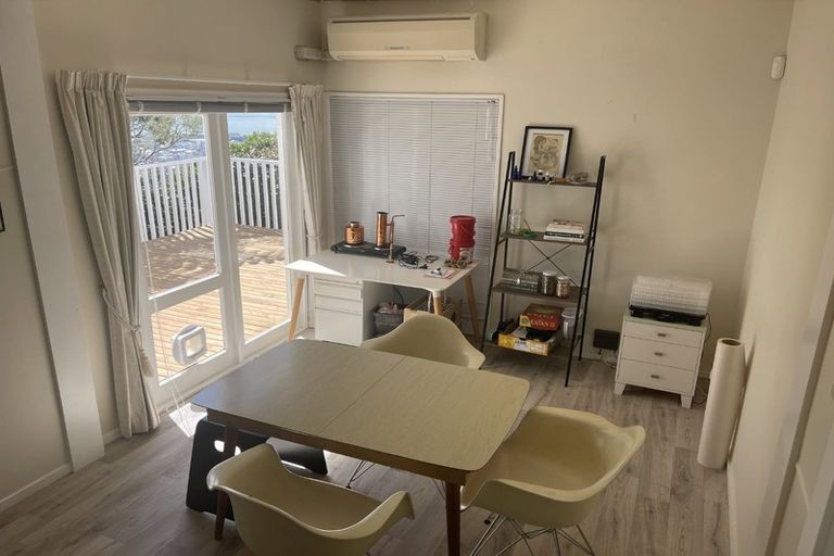 Photo of property in 39 Karepa Street, Brooklyn, Wellington, 6021