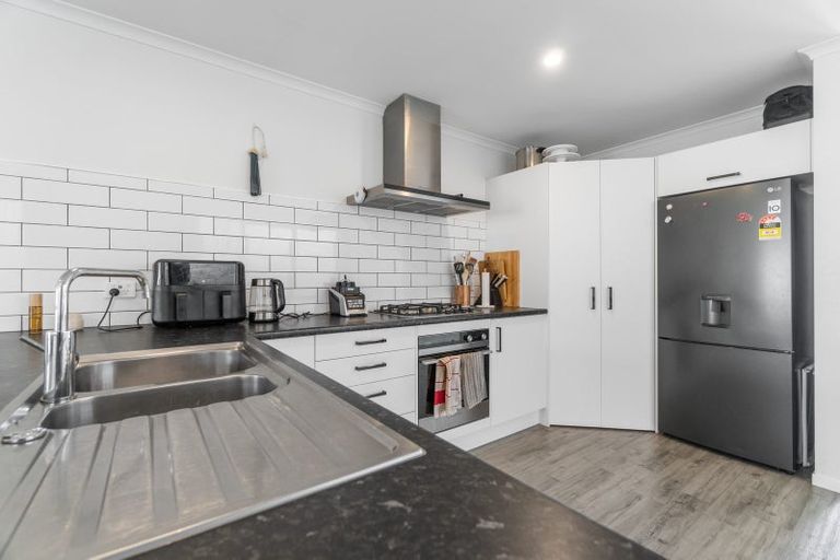 Photo of property in 32 Old Farm Road, Hamilton East, Hamilton, 3216