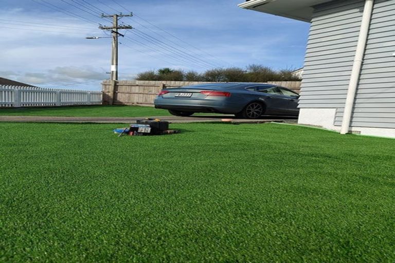 Photo of property in 4 Turkington Street, Tawa, Wellington, 5028