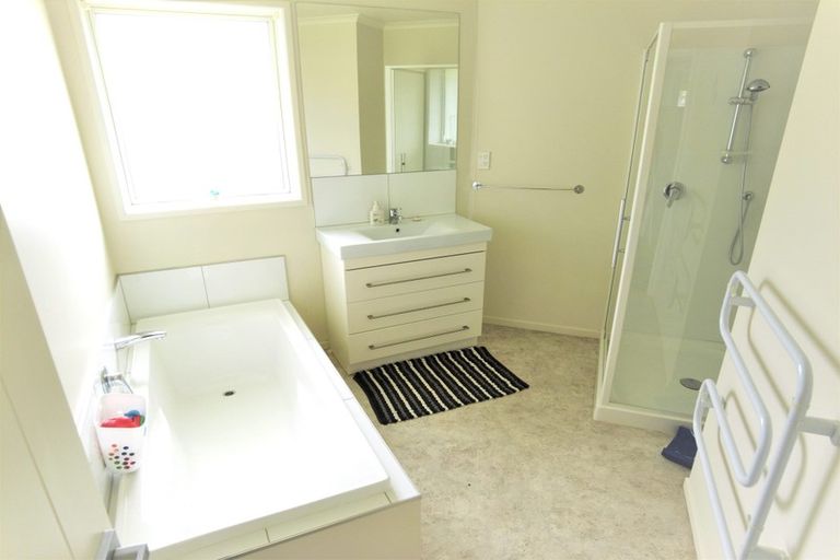 Photo of property in 15 Harold Place, Stoke, Nelson, 7011