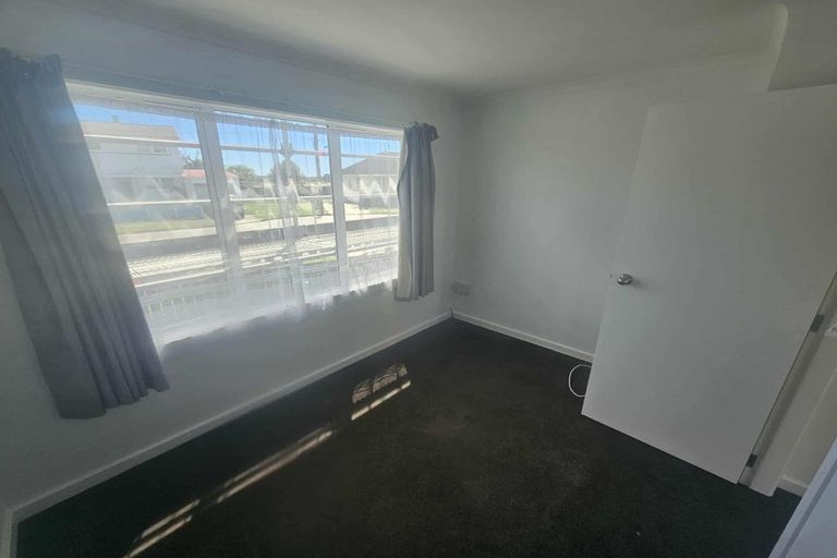 Photo of property in 15 Mahoe Street, Levin, 5510