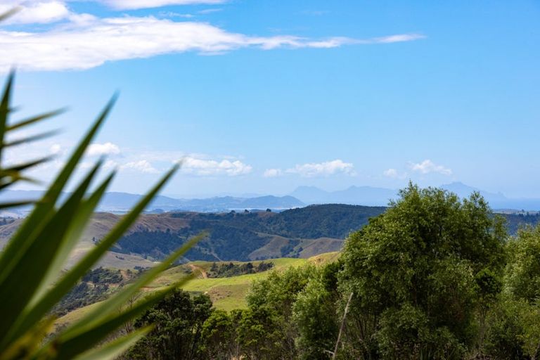 Photo of property in 218 Govan Wilson Road, Whangaripo, Warkworth, 0985