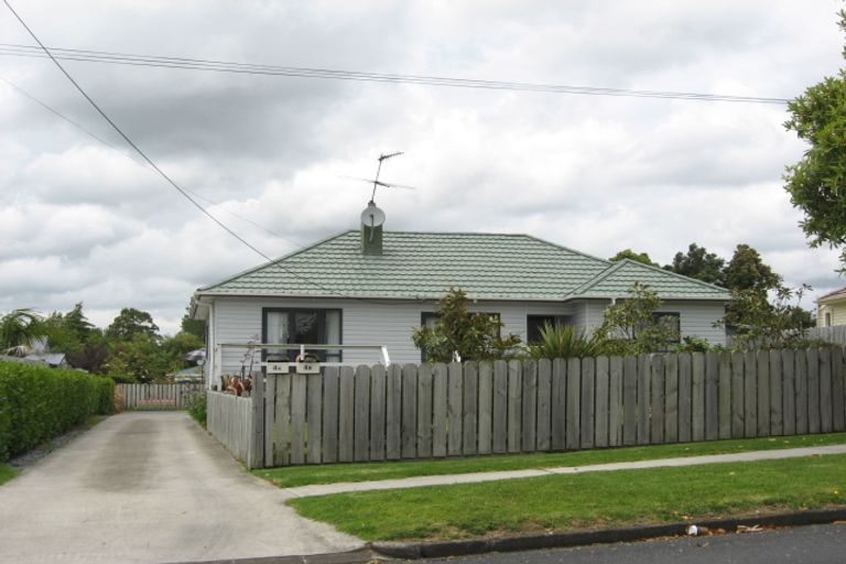 Photo of property in 1/4 Kayes Road, Pukekohe, 2120