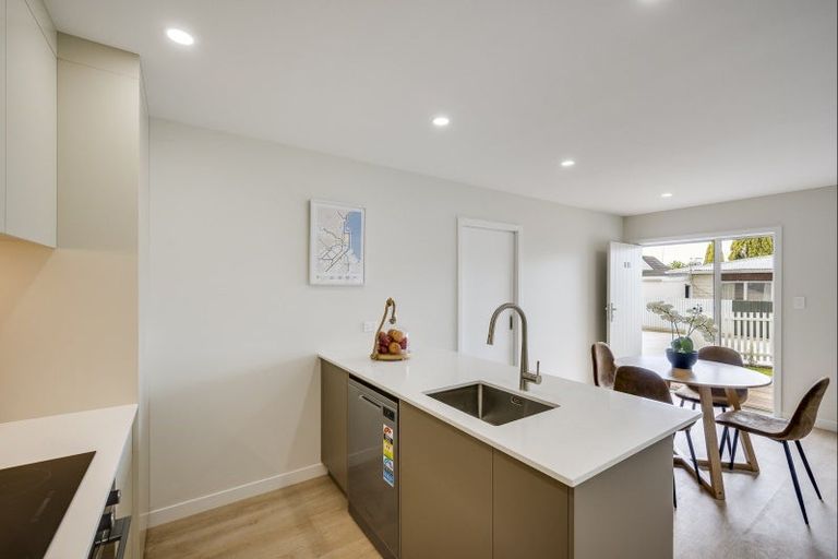 Photo of property in 6b Ypres Street, Greenmeadows, Napier, 4112