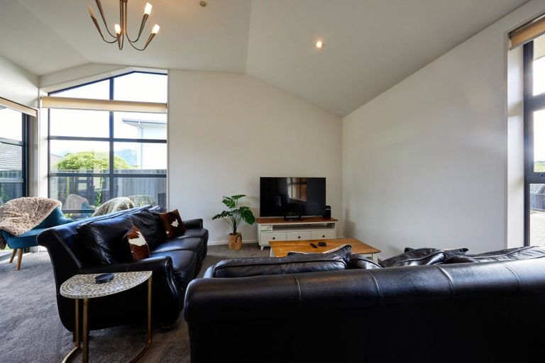 Photo of property in 11 Mcrae Gardens, Kaikoura Flat, Kaikoura, 7371