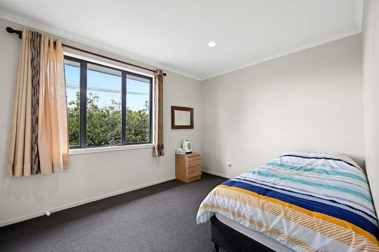 Photo of property in 202 Old Farm Road, Hamilton East, Hamilton, 3216