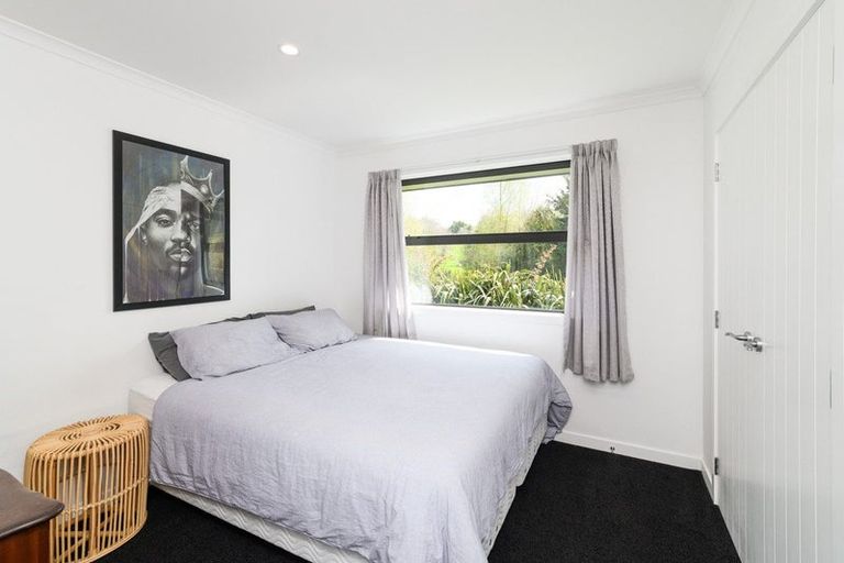 Photo of property in 33 Galea Grove, Kelvin Grove, Palmerston North, 4414