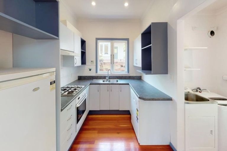 Photo of property in 97a Norton Park Grove, Waterloo, Lower Hutt, 5011