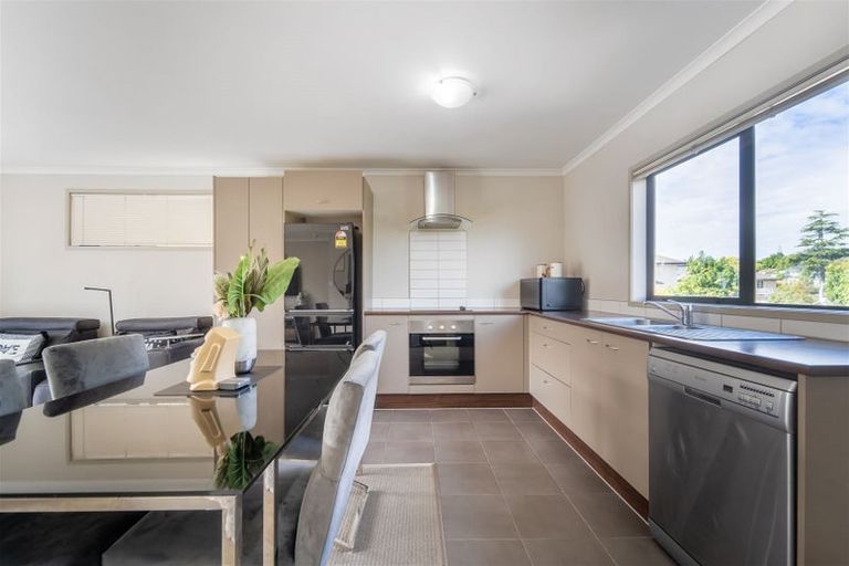 Photo of property in St Claire Village, 35/172 Mcleod Road, Te Atatu South, Auckland, 0610