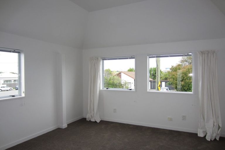 Photo of property in 2/511 Durham Street North, St Albans, Christchurch, 8014