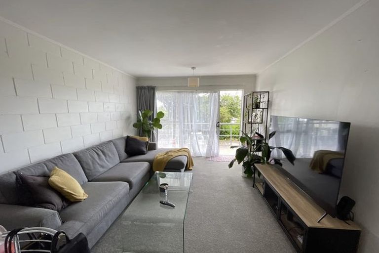 Photo of property in 19a/9 Verbena Road, Birkdale, Auckland, 0626