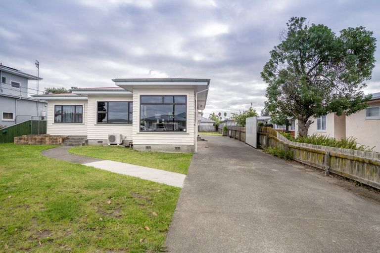 Photo of property in 269 Kennedy Road, Onekawa, Napier, 4110