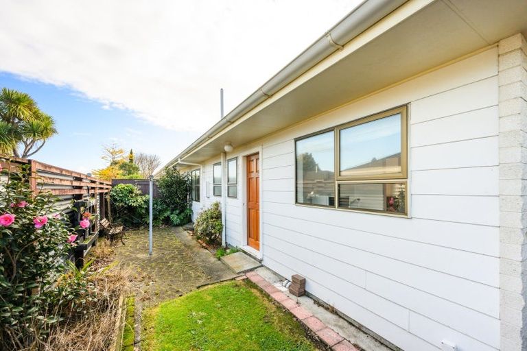 Photo of property in 1/633 Ferguson Street, Terrace End, Palmerston North, 4410