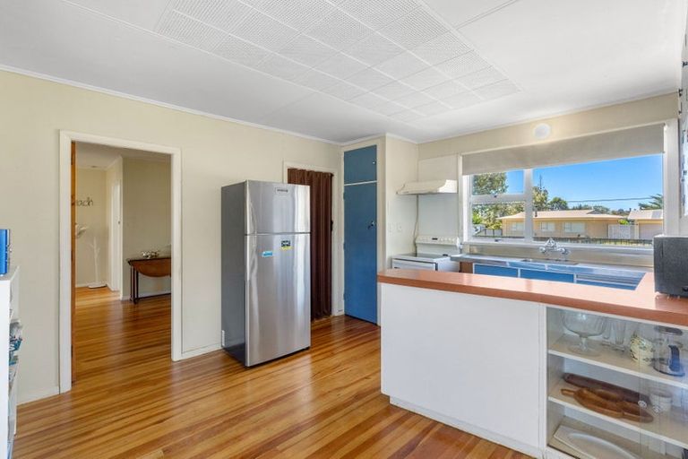 Photo of property in 141 Kahukura Avenue, Waitarere Beach, Levin, 5510