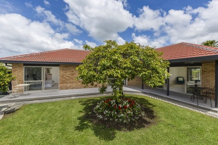 Photo of property in 26 Judd Place, Orewa, 0931