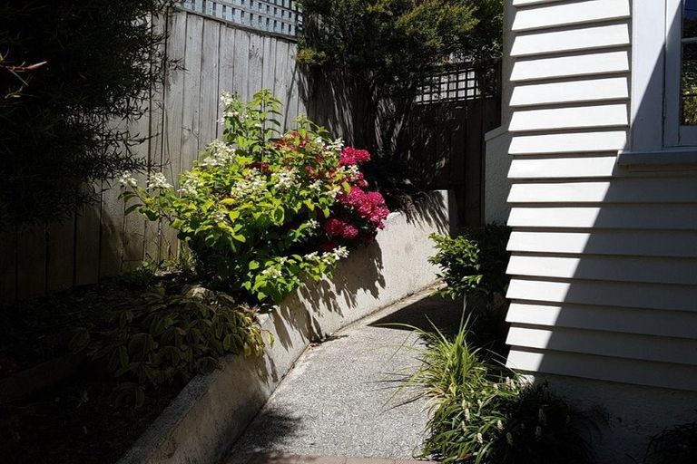 Photo of property in 43 Fraser Avenue, Johnsonville, Wellington, 6037