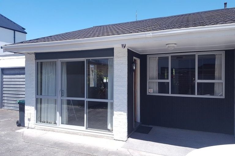 Photo of property in 2/110 Caledonian Road, St Albans, Christchurch, 8014