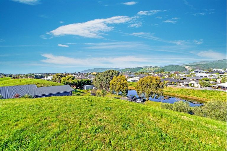 Photo of property in 184-186 Milne Drive, Paraparaumu, 5032