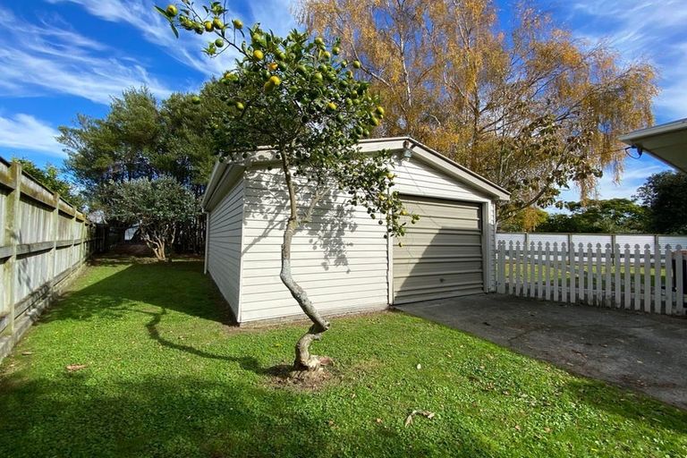 Photo of property in 6 Perth Place, Awapuni, Palmerston North, 4412