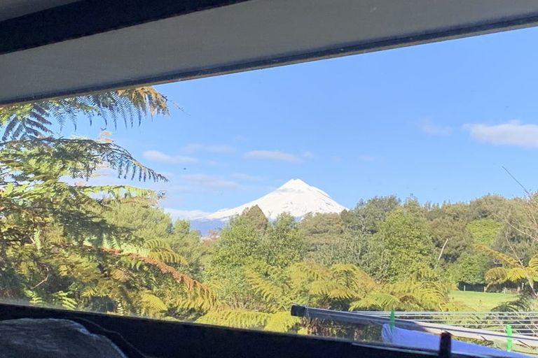 Photo of property in 2a Whitcombe Street, Lepperton, New Plymouth, 4373