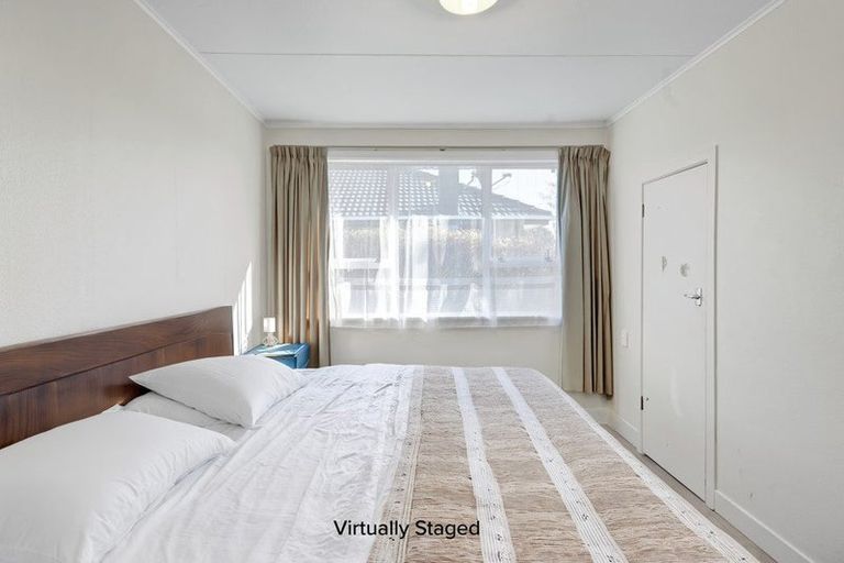 Photo of property in 12 Karaka Street, Merrilands, New Plymouth, 4312
