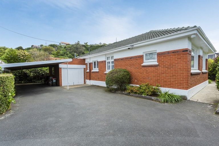 Photo of property in 392 Bay View Road, Saint Clair, Dunedin, 9012