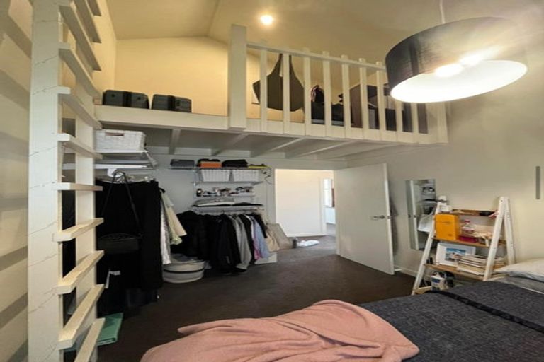 Photo of property in 124 Aro Street, Aro Valley, Wellington, 6021