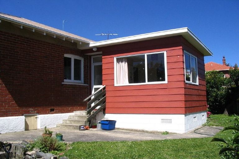 Photo of property in 104 Blacks Road, Opoho, Dunedin, 9010