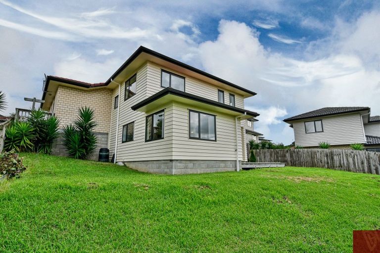Photo of property in 117 Keri Vista Rise, Papakura, 2110