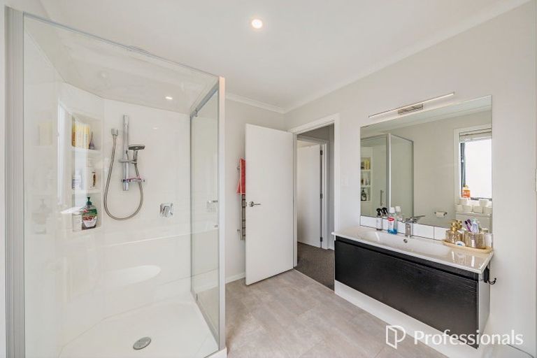 Photo of property in 4 Aston Crescent, Wallaceville, Upper Hutt, 5018