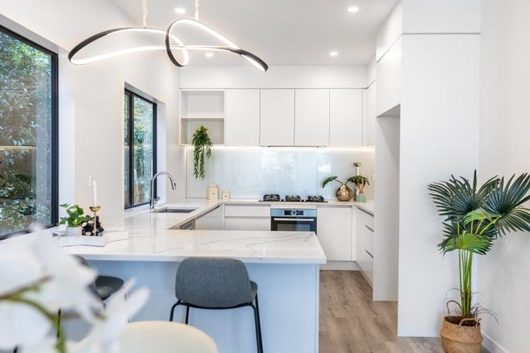 Photo of property in 1a Springfield Street, Forrest Hill, Auckland, 0620