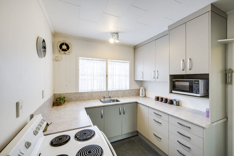 Photo of property in 37 Morgan Avenue, Marewa, Napier, 4110