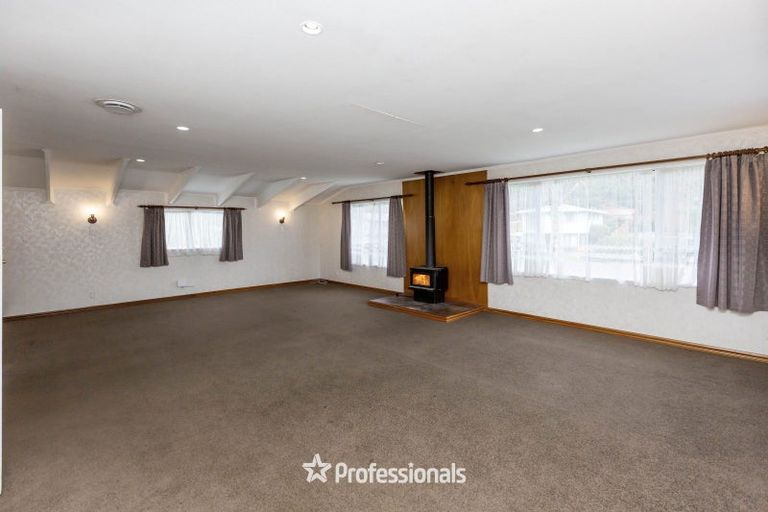 Photo of property in 167 California Drive, Totara Park, Upper Hutt, 5018