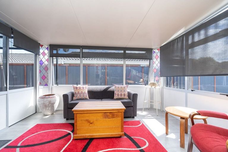 Photo of property in 2 Partington Place, Beerescourt, Hamilton, 3200