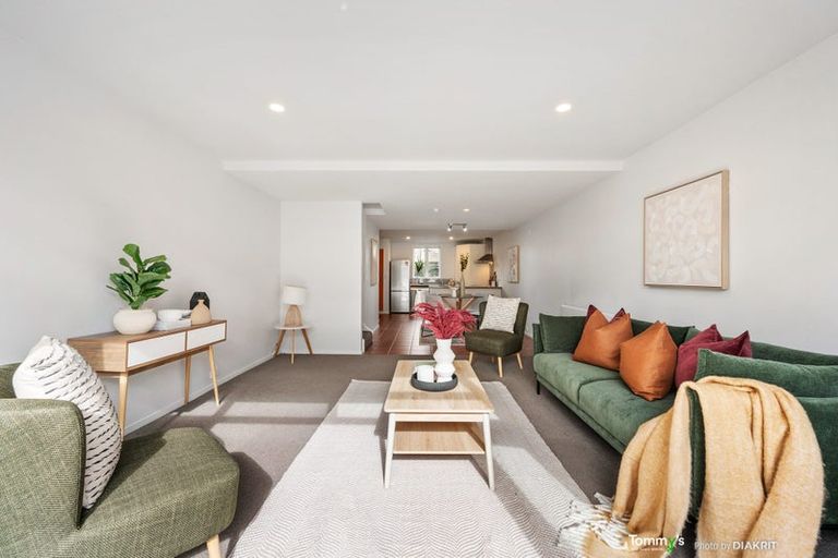 Photo of property in Victoria Villas, 43/35u Pirie Street, Mount Victoria, Wellington, 6011