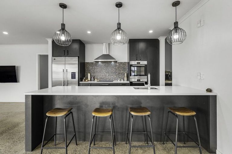 Photo of property in 6 Moemoea Place, Cambridge, 3434