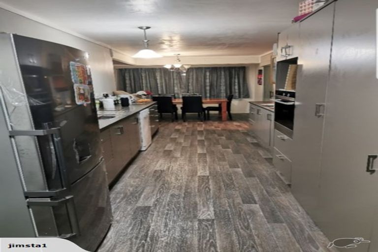 Photo of property in 6 Lynwood Place, Chedworth, Hamilton, 3210