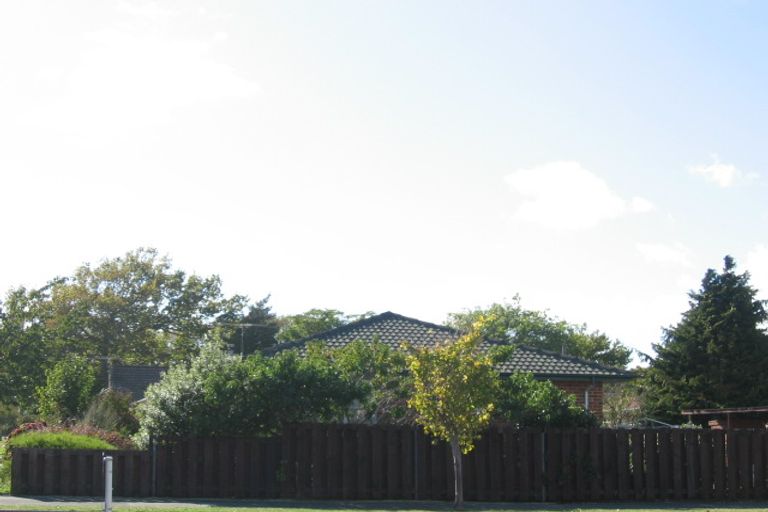 Photo of property in 9f2- Sutherland Avenue, Silverstream, Upper Hutt, 5019