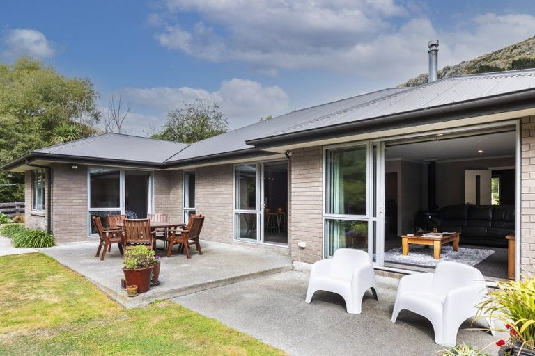 Photo of property in 69 Avoca Valley Road, Heathcote Valley, Christchurch, 8022