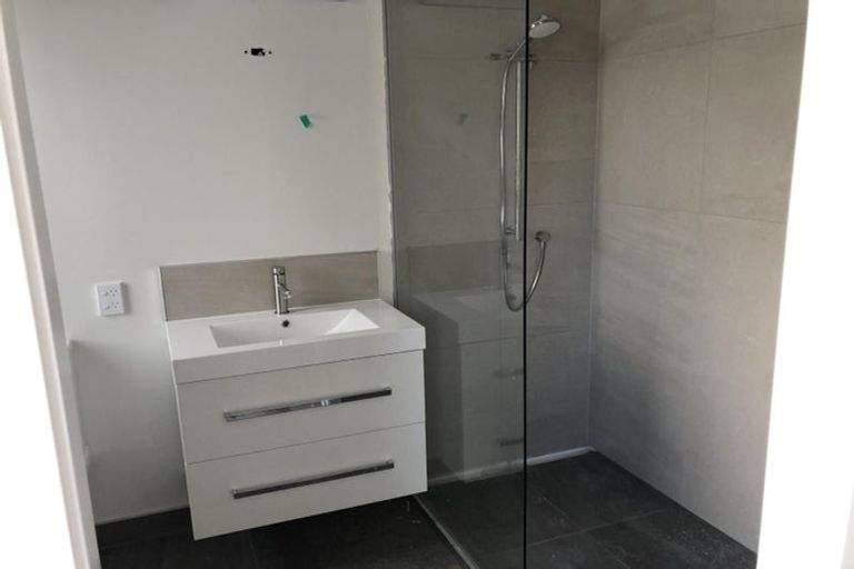 Photo of property in 31 Oakum Road, Whitby, Porirua, 5024