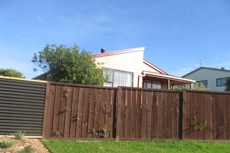 Photo of property in 14 The Yardarm, Whitby, Porirua, 5024