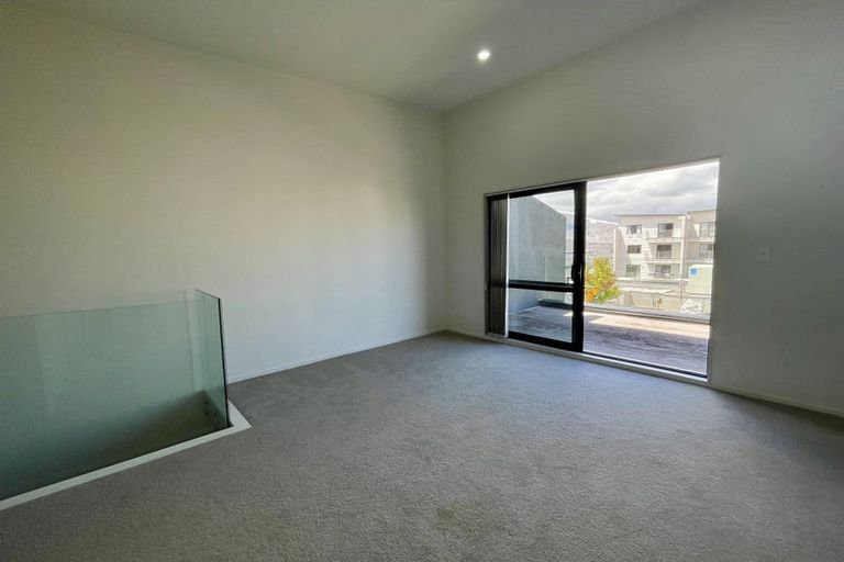 Photo of property in 6b Carlos Drive, Flat Bush, Auckland, 2016