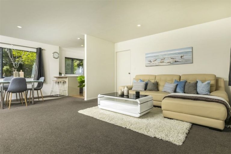 Photo of property in 35b Mcclintock Road, Massey, Auckland, 0614